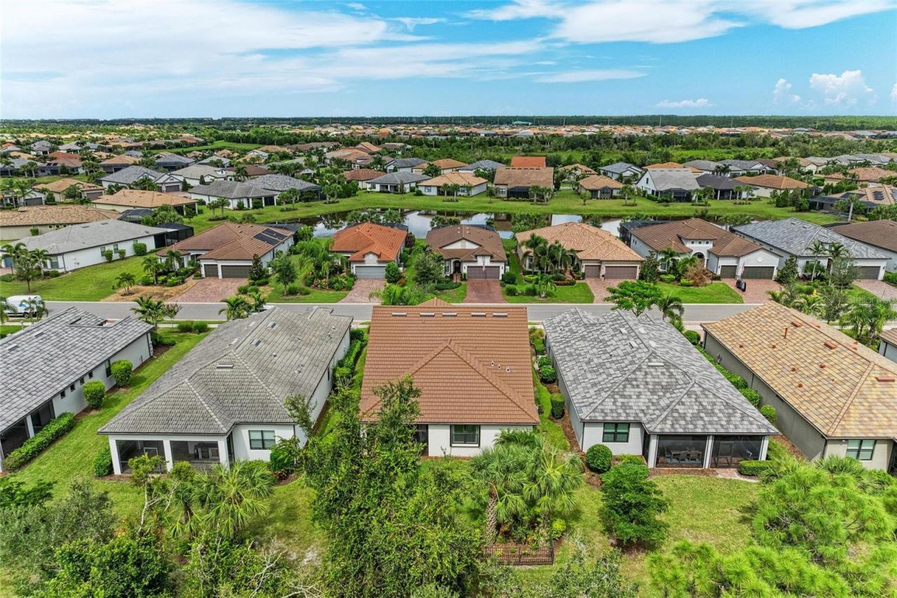 7572 Viola Loop, Bradenton, FL 34202 Photo