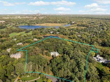 8X Merilane, Edina, MN 55436