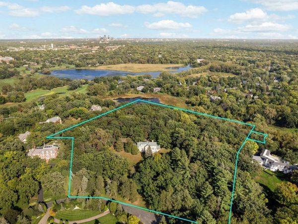 8X Merilane, Edina, MN 55436