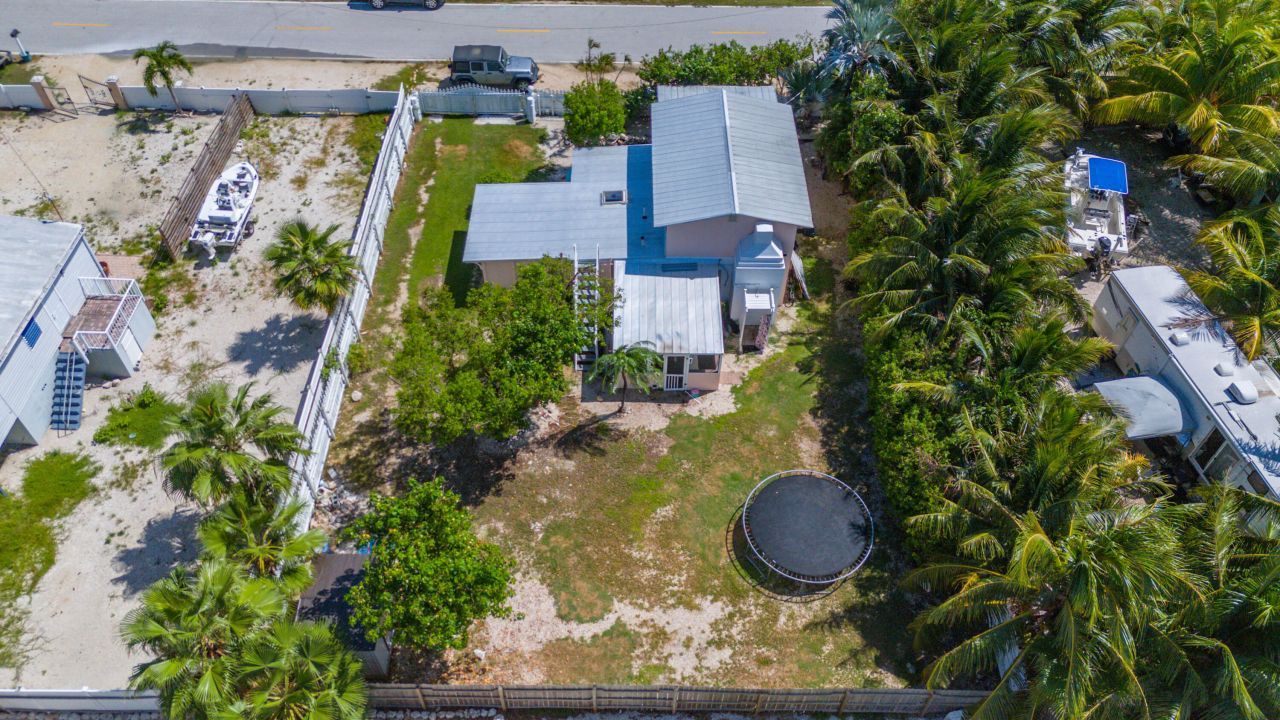 31541 Avenue A, Big Pine Key, FL 33043 Photo