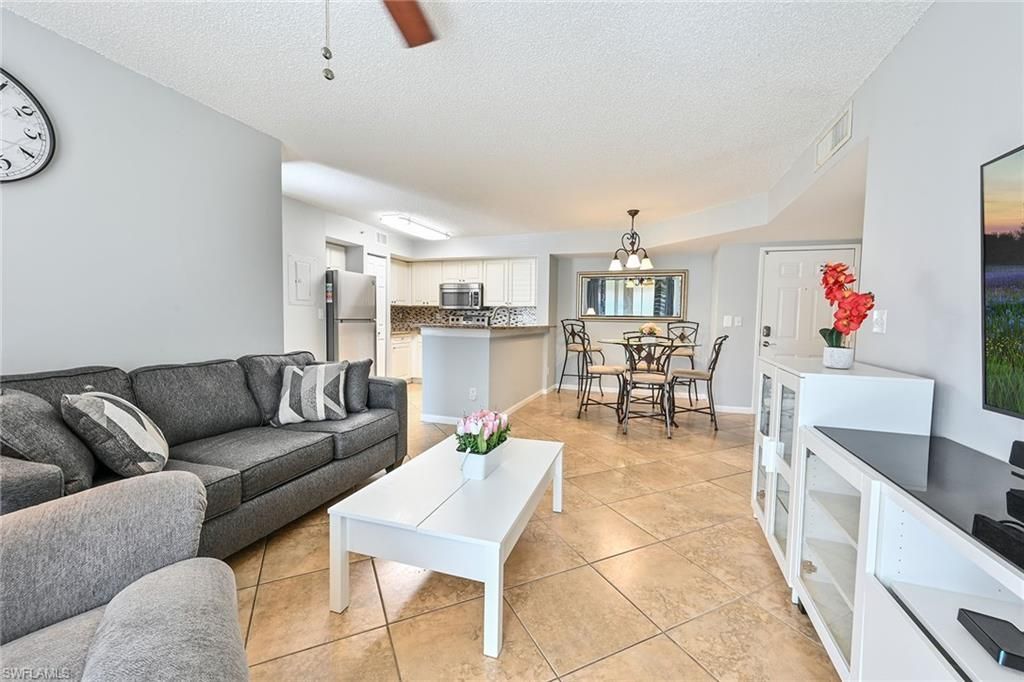 1265 Wildwood Lakes Blvd, Unit 3-103, Naples, FL 34104 Photo