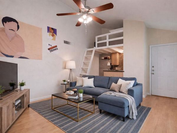 1000 W 26th ST, Unit 216, Austin, TX 78705