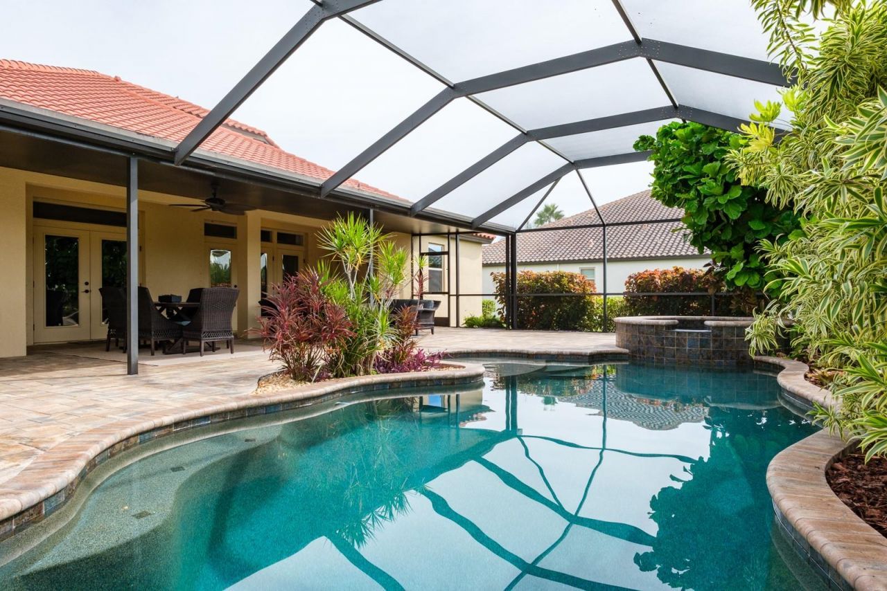 165 Mobbly Bay Drive, Oldsmar, FL 34677 Photo