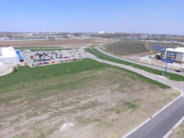 1929 Isaac Newton Drvie , Lot #1, Ames, IA 50010