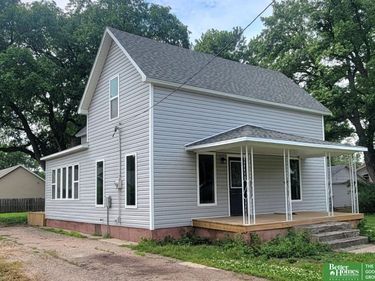 1321 N Main Street, Henderson, NE 68371