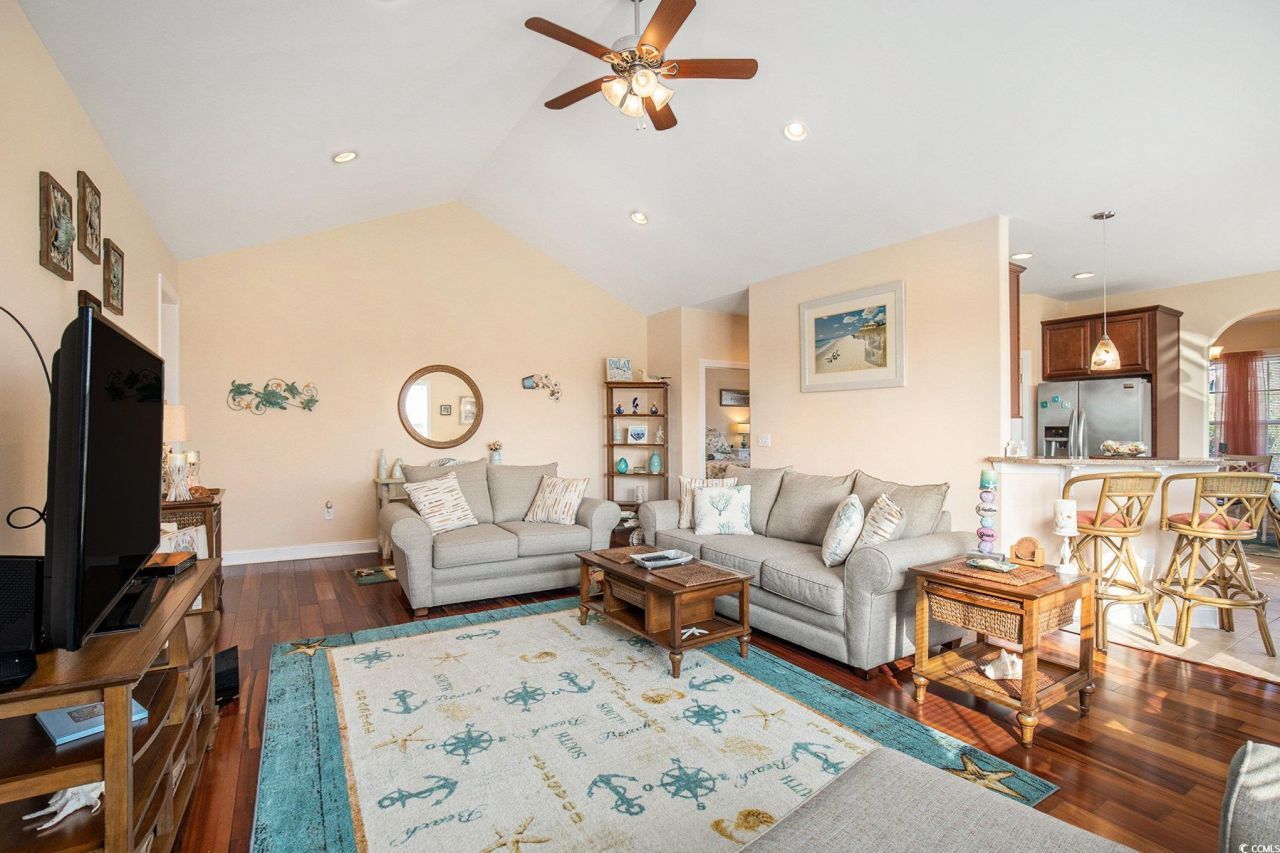 601 Gayle St. Photo 10