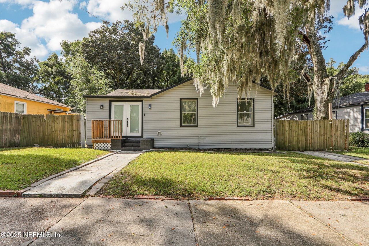 732 57th Street Court, Jacksonville, FL 32208 Main Photo