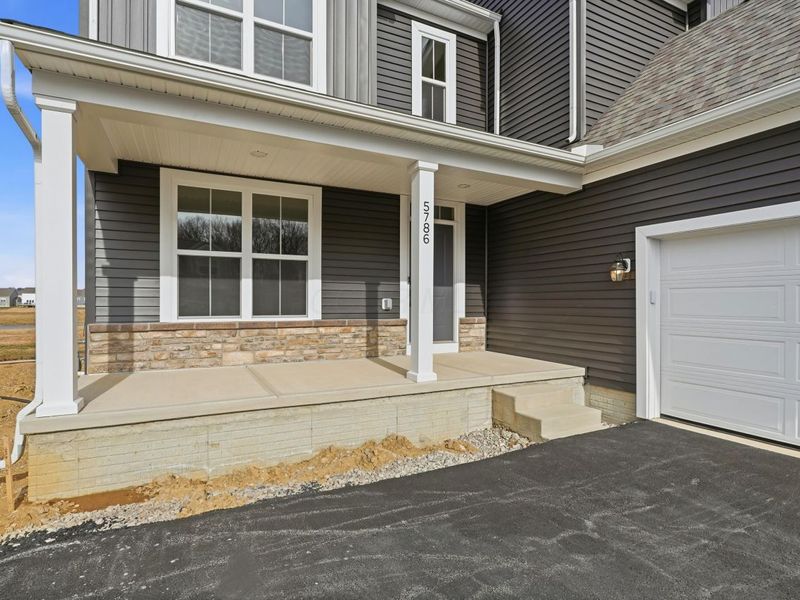 5786 Shadowfair Lane, Powell, OH 43065 Photo 3