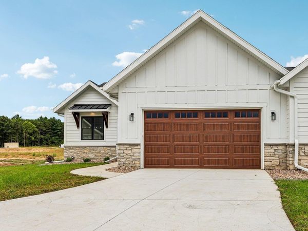 2404 Bluestem Crossing, Unit lot 19, Prairie du Sac, WI 53578