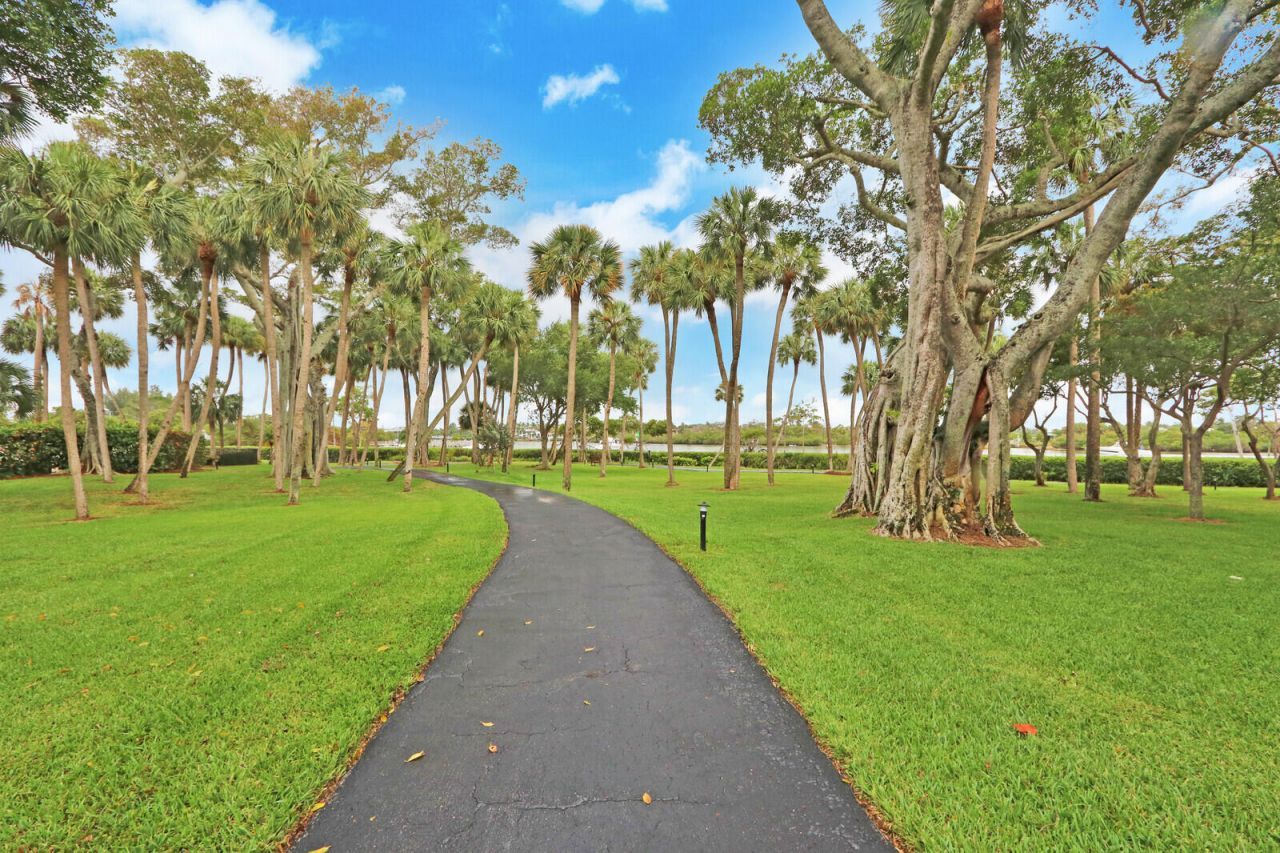 1000 N Us Highway 1, Unit An104, Jupiter, FL 33477 Photo