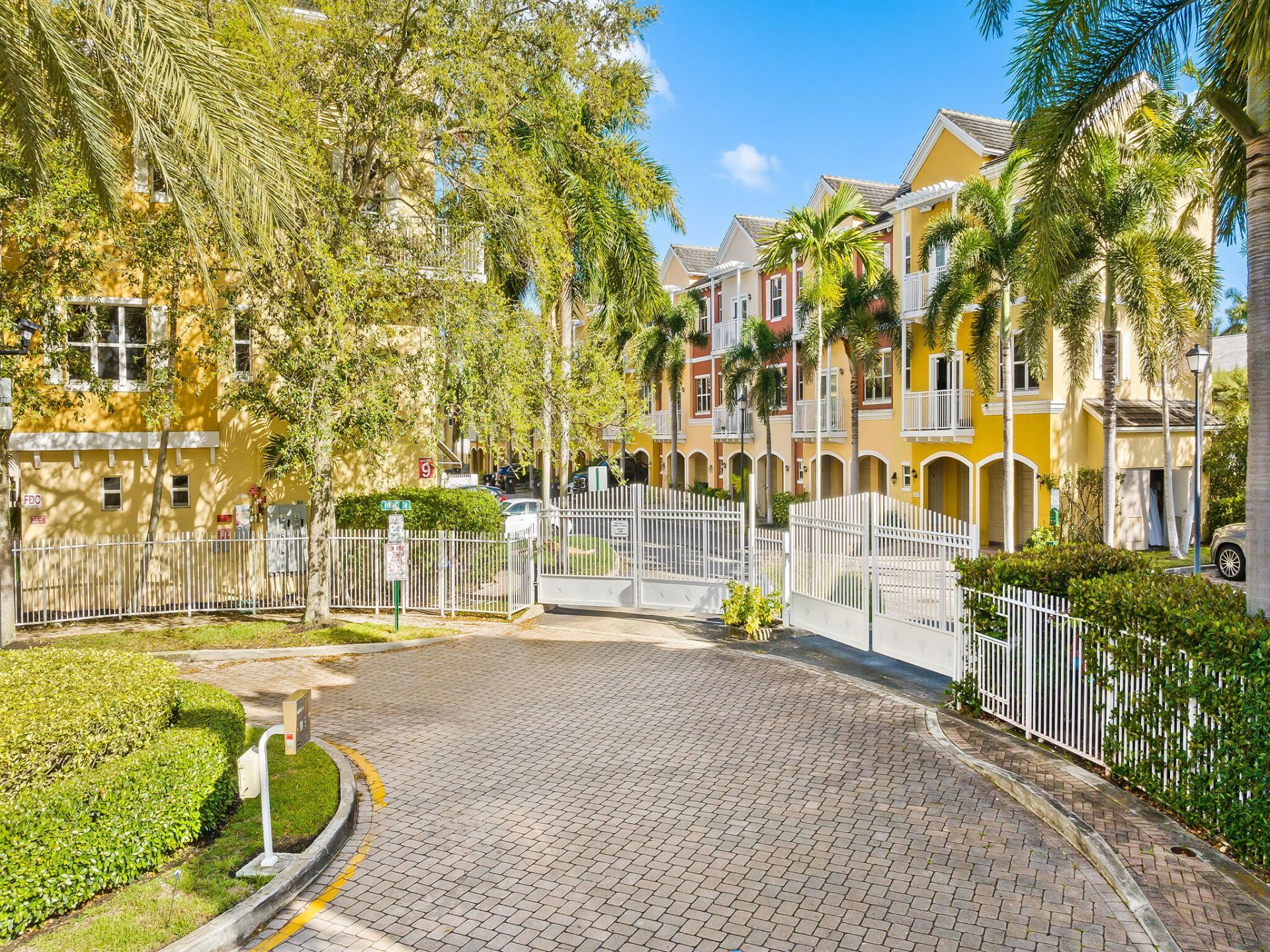 2331 Vintage Drive, Lighthouse Point, FL 33064 Photo