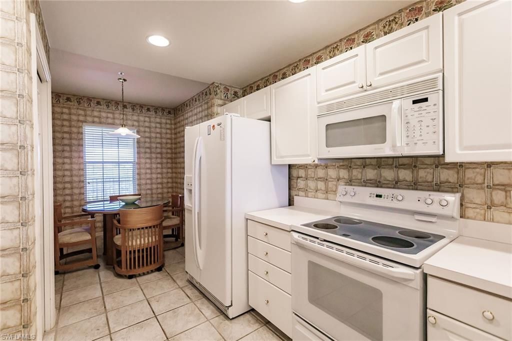 4120 Bayhead Dr, Unit 303, Bonita Springs, FL 34134 Photo