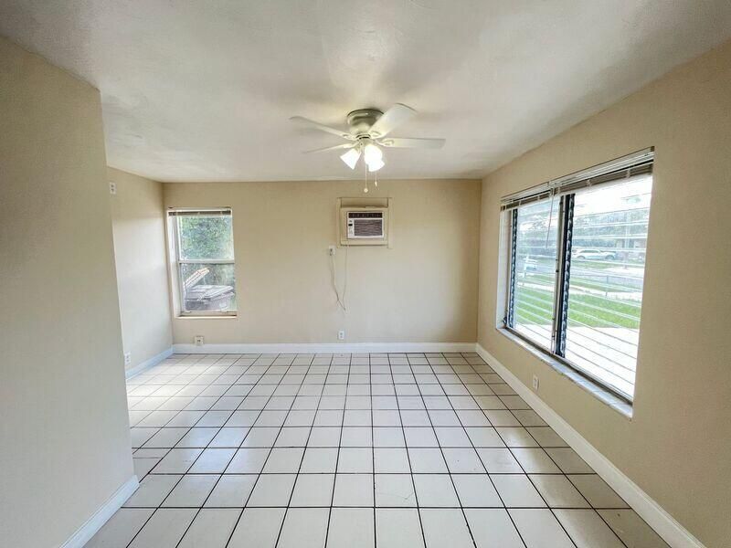 1360 10th Street, West Palm Beach, FL 33401 Photo