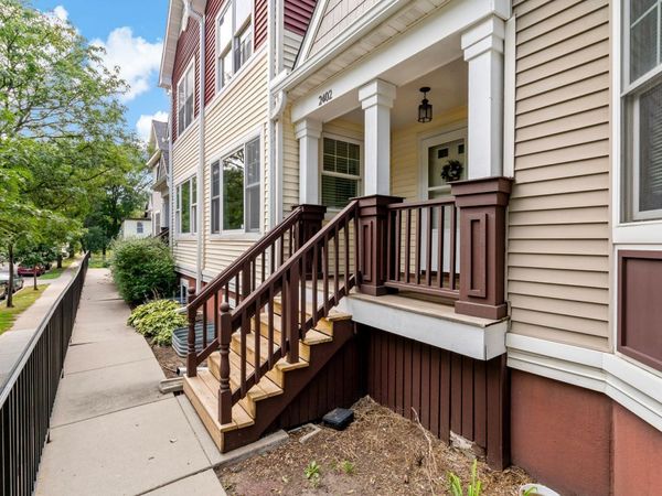 2402 16th Avenue S, Minneapolis, MN 55404