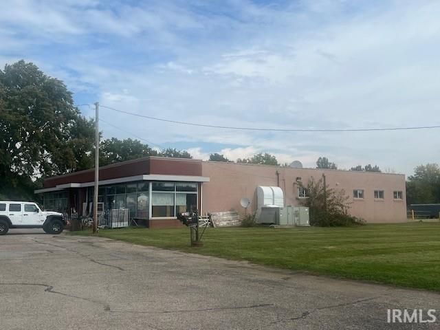 7628 Michigan Street, Plymouth, IN 46563 Main Photo