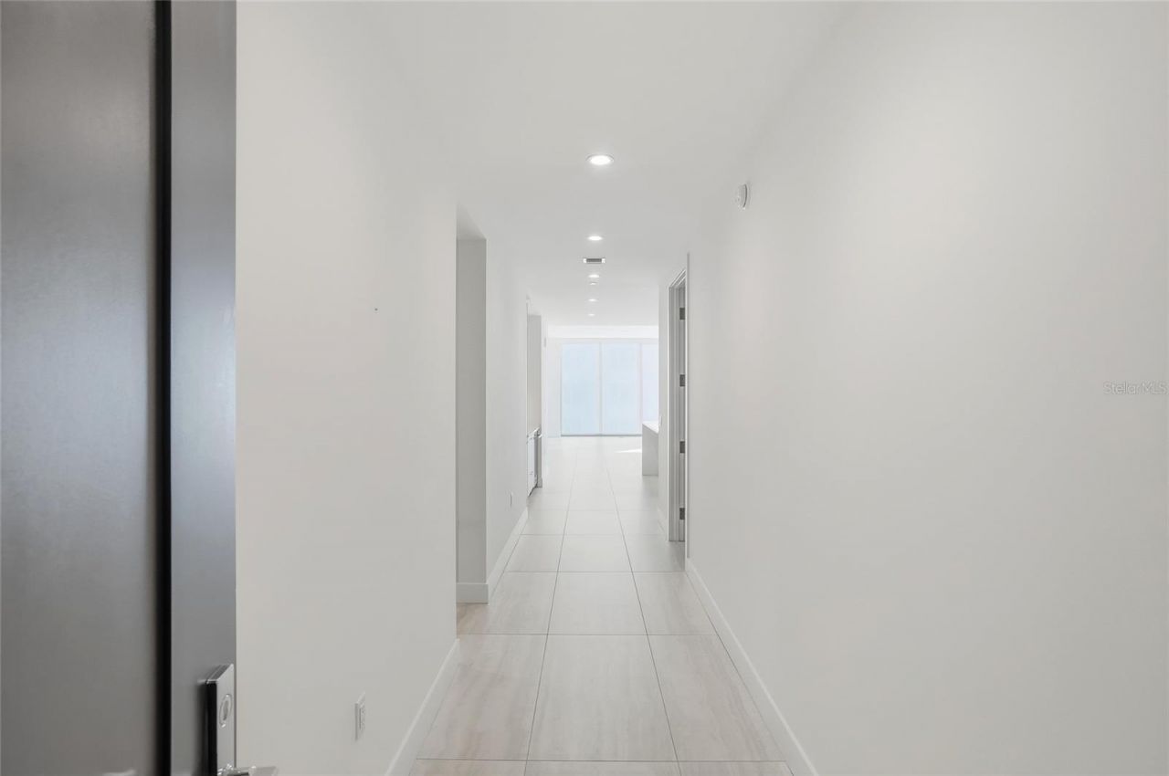 301 1st Street S, Unit 807, Saint Petersburg, FL 33701 Photo