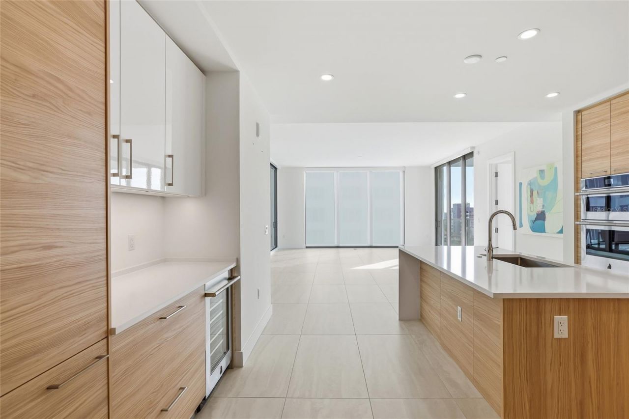 301 1st Street S, Unit 807, Saint Petersburg, FL 33701 Photo