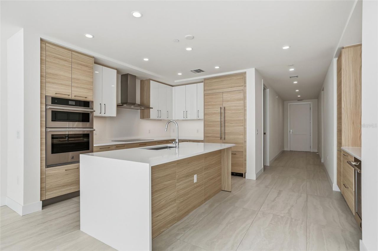 301 1st Street S, Unit 807, Saint Petersburg, FL 33701 Photo