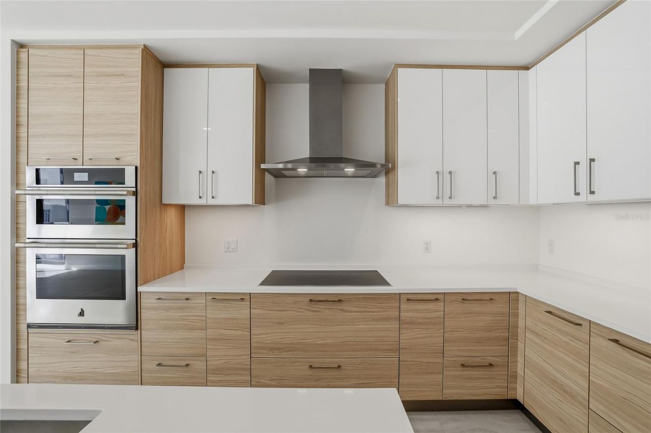 301 1st Street S, Unit 807, Saint Petersburg, FL 33701 Photo