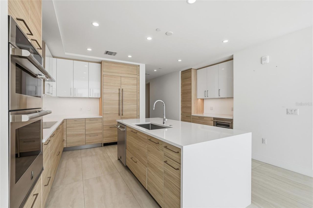 301 1st Street S, Unit 807, Saint Petersburg, FL 33701 Photo