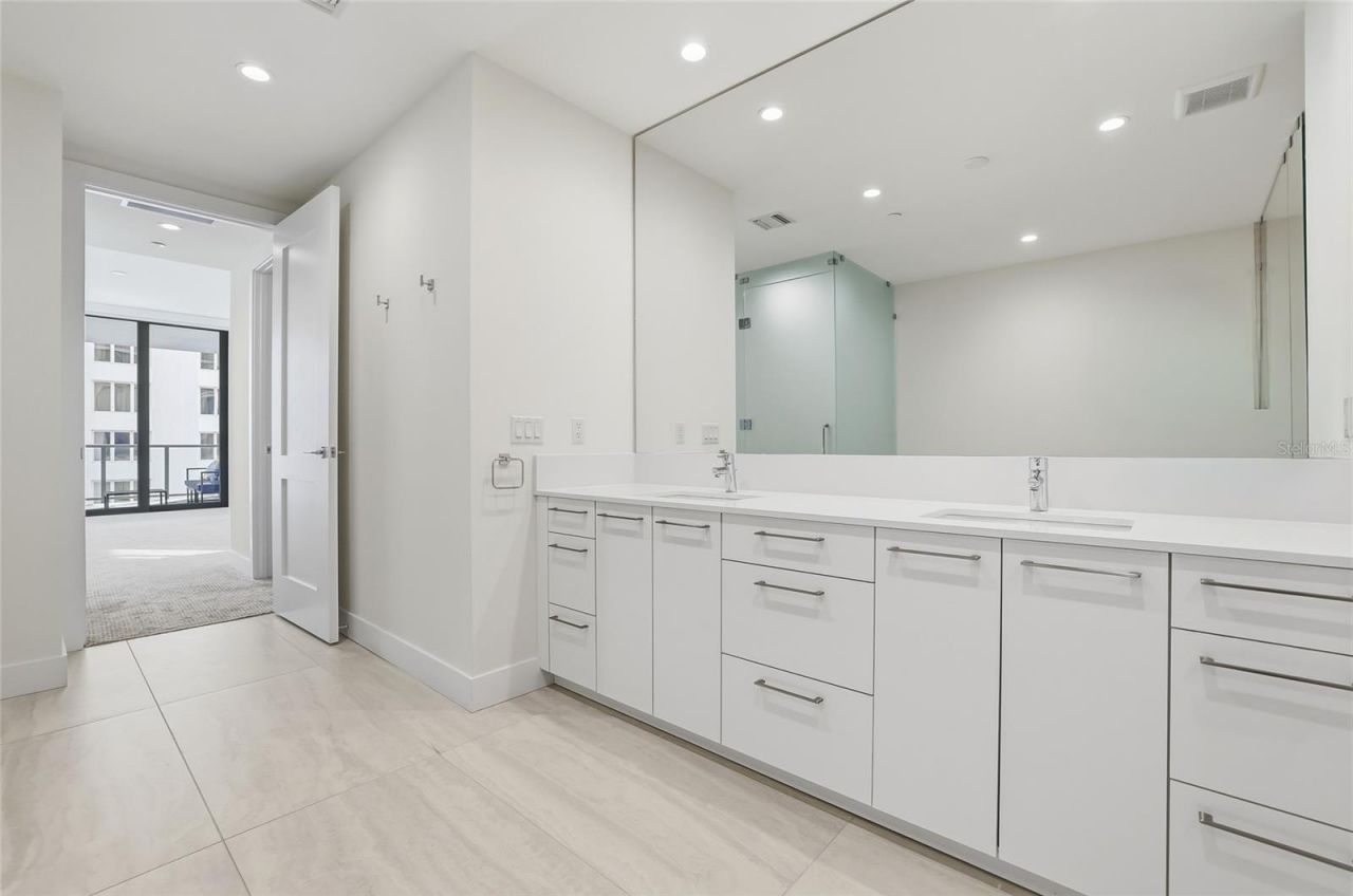 301 1st Street S, Unit 807, Saint Petersburg, FL 33701 Photo