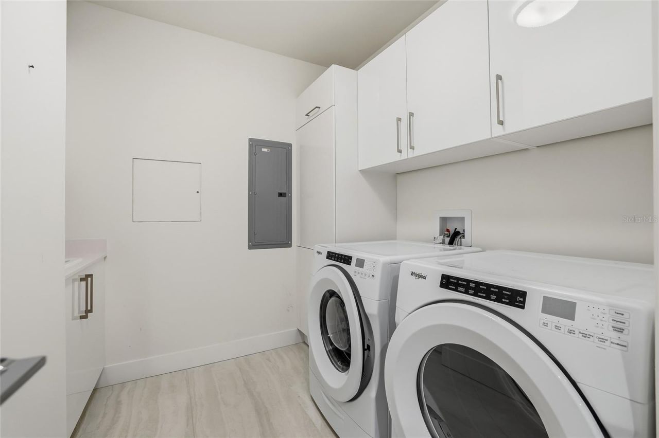 301 1st Street S, Unit 807, Saint Petersburg, FL 33701 Photo