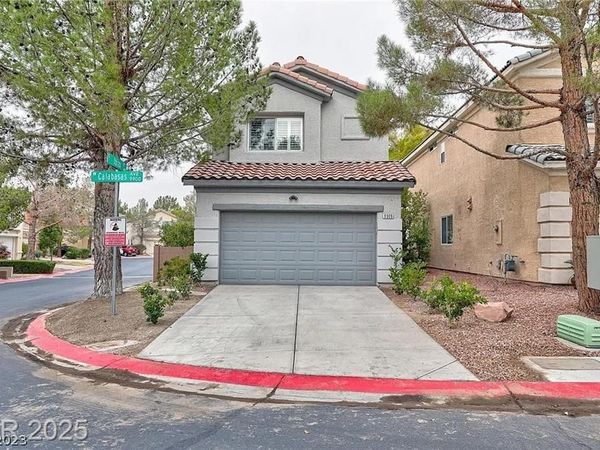 9909 Calabasas Avenue, Las Vegas, NV 89117