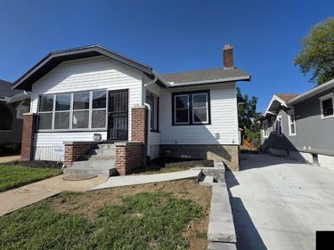 2730 Whitmore Street, Omaha, NE 68112