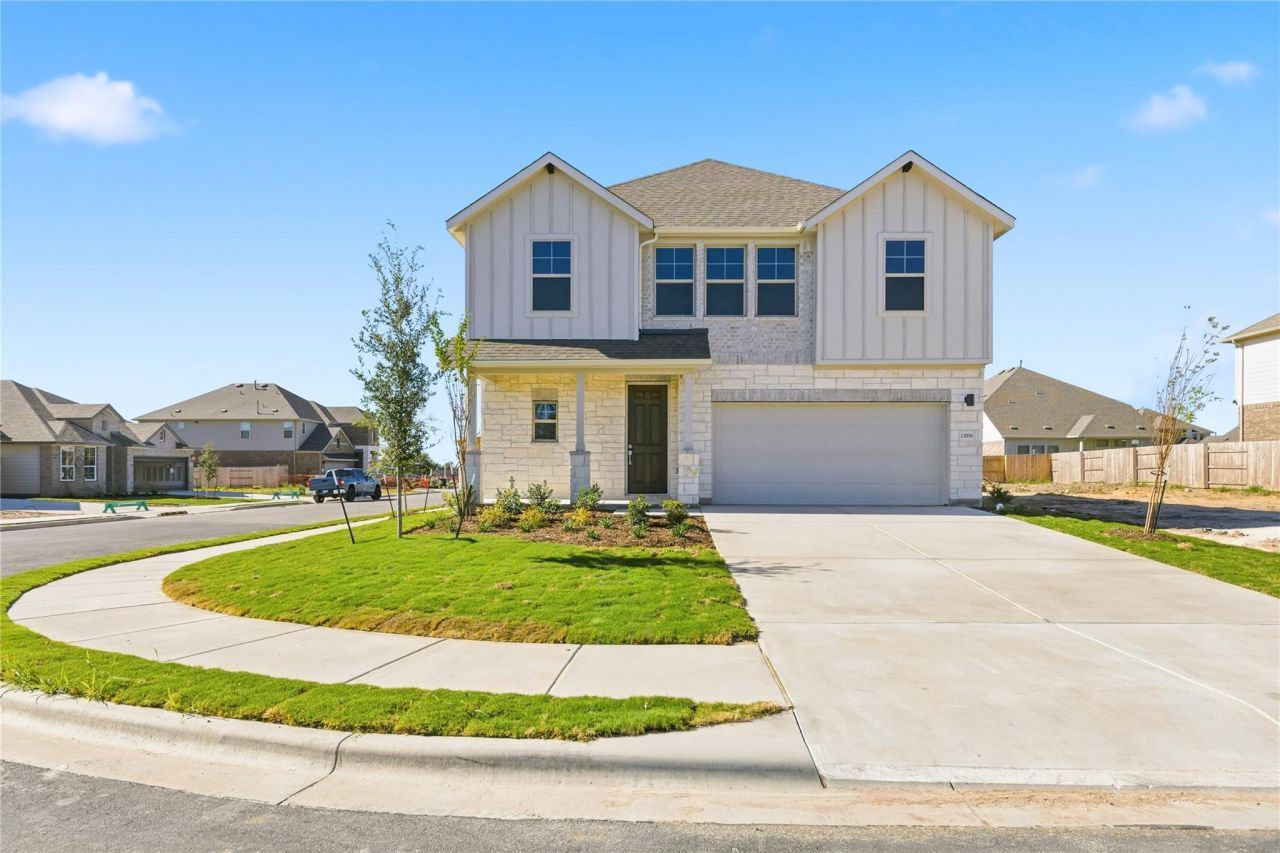 13700 Tucker Hedge Pass, Elgin, TX 78621 Main Photo