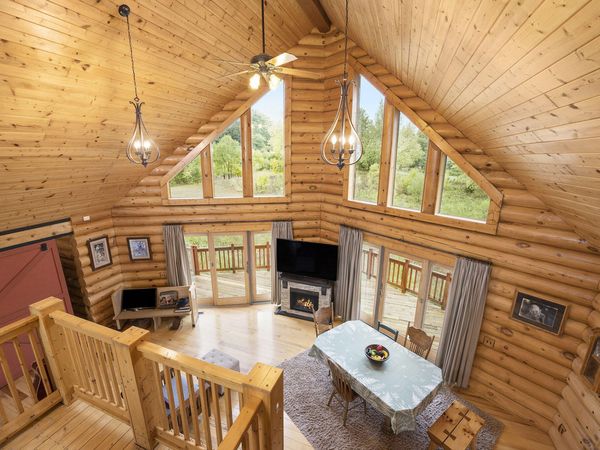 5957 S Landing Lane, Fremont, MI 49412