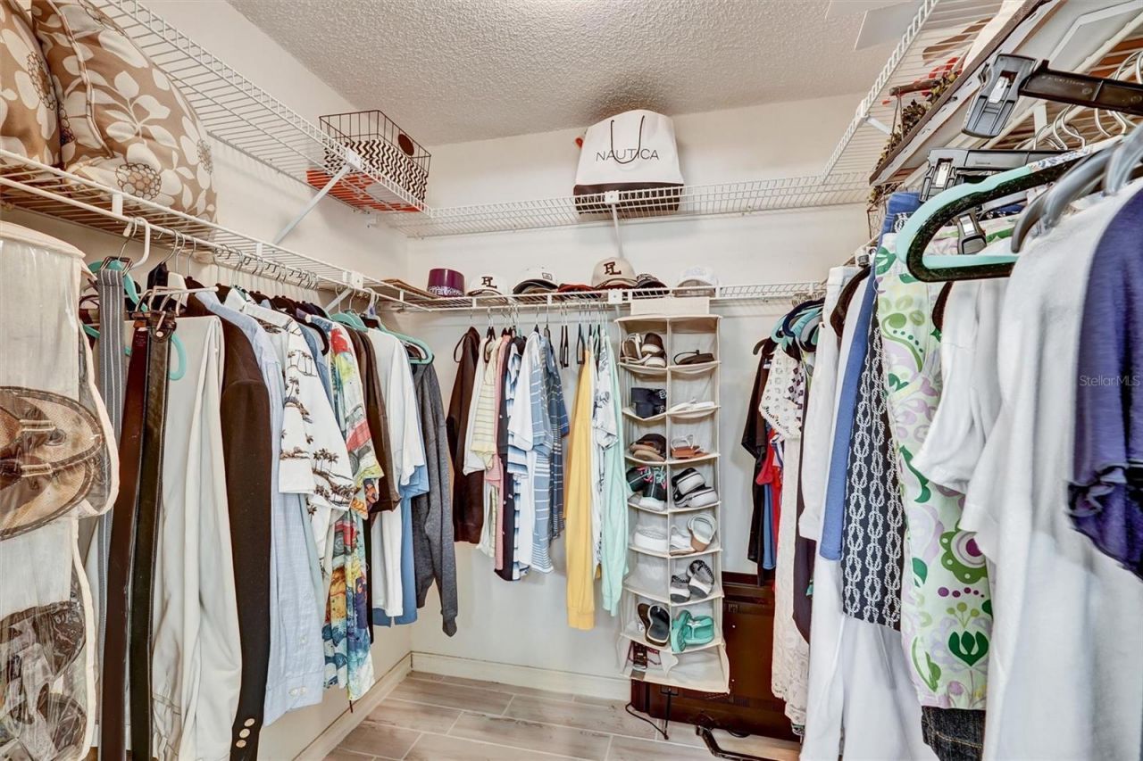 6221 Timber Lake Drive, Unit C10, Sarasota, FL 34243 Photo