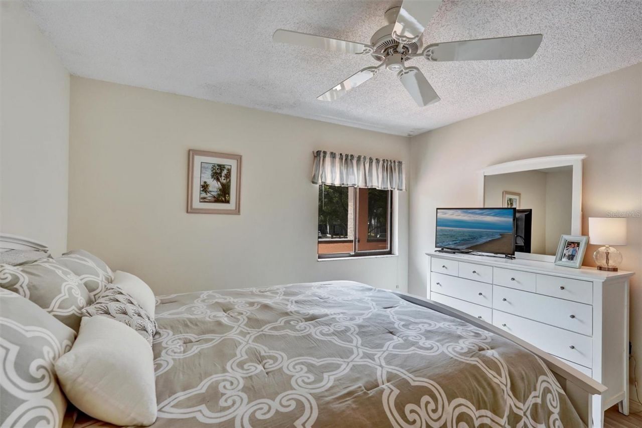 6221 Timber Lake Drive, Unit C10, Sarasota, FL 34243 Photo