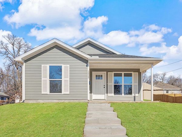 1325 E Valley Street , Joplin, MO 64801