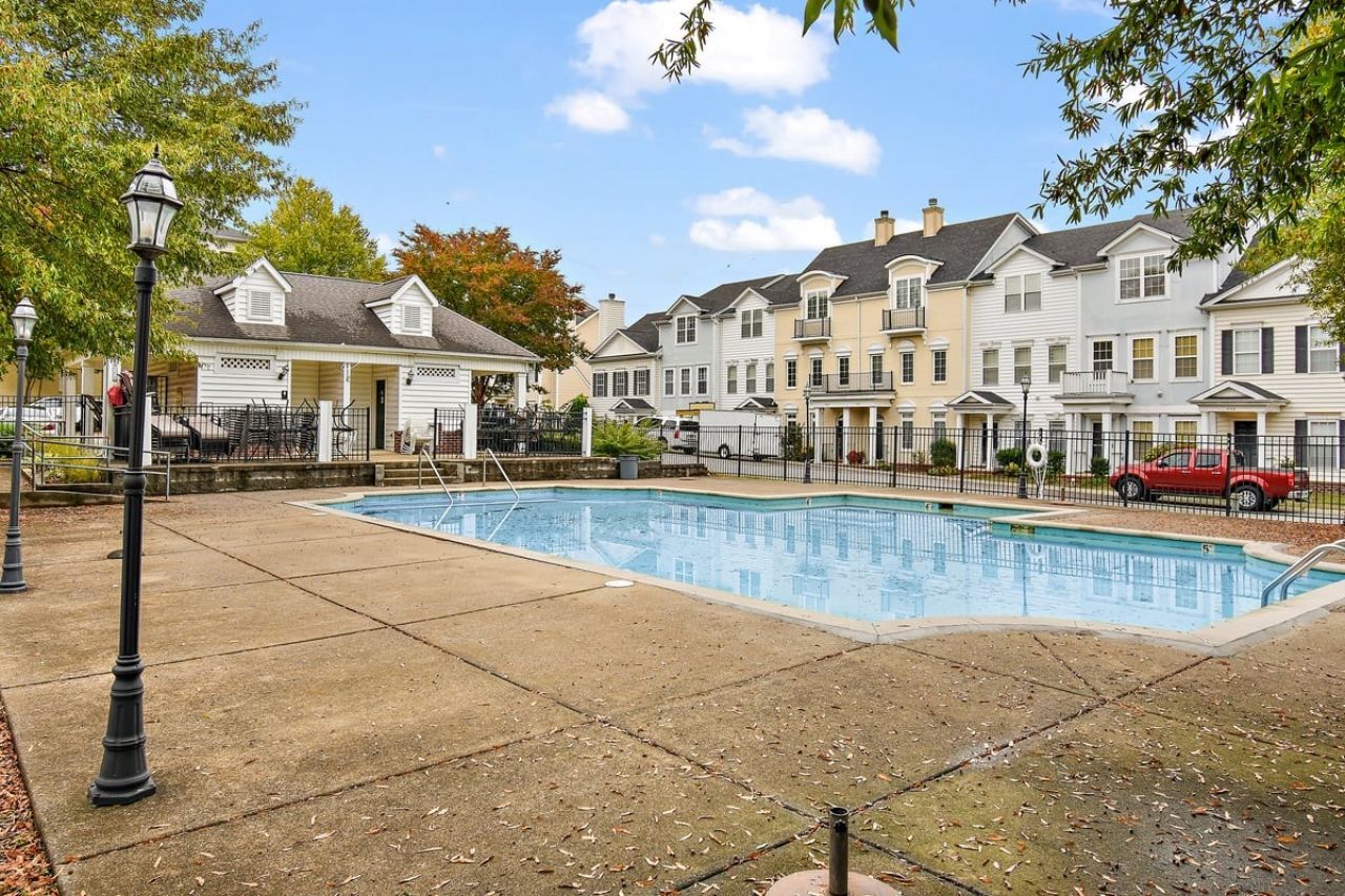 4316 Summercrest Blvd, Unit 524, Antioch, TN 37013 Main Photo