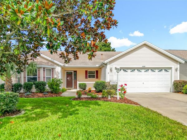 1252 WEATON COURT, THE VILLAGES, FL 32162