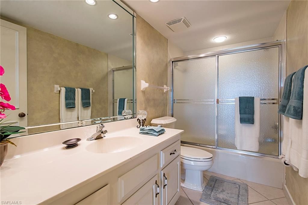 17 Bluebill Ave, Unit 1104, Naples, FL 34108 Photo
