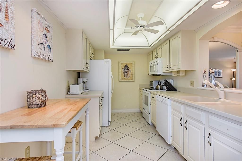 17 Bluebill Ave, Unit 1104, Naples, FL 34108 Photo