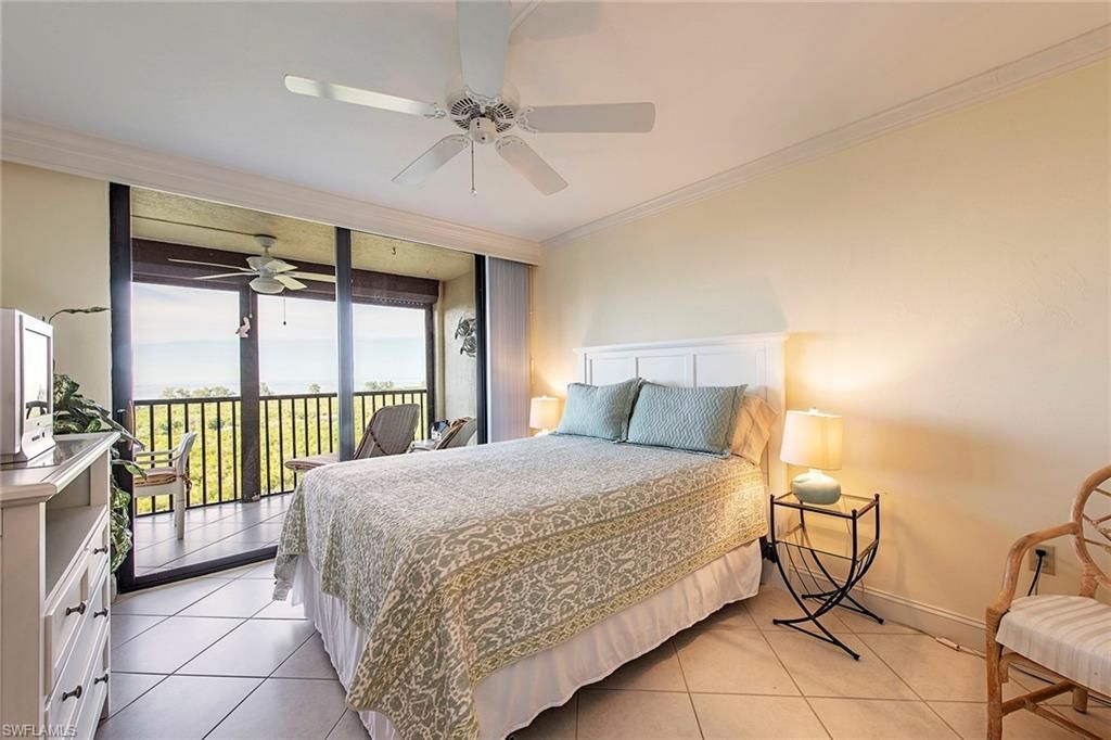 17 Bluebill Ave, Unit 1104, Naples, FL 34108 Photo