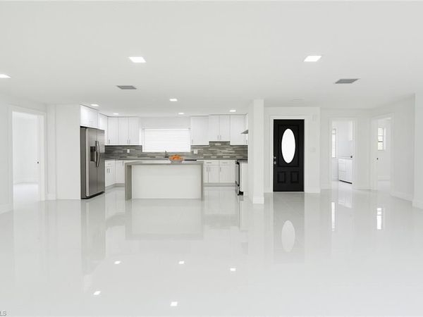13880 lazy LN, FORT MYERS, FL 33905