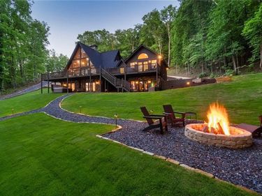 5608 Azelia Drive, Gainesville, GA 30506