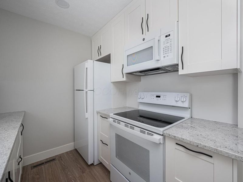 592 Willis Lane, Delaware, OH 43015 Photo 14