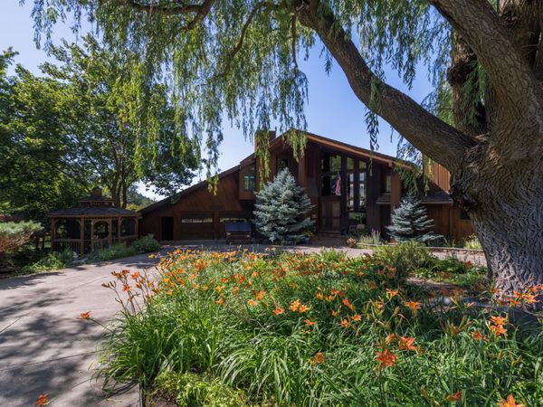 59926 Comstock Road, Cove, OR 97824