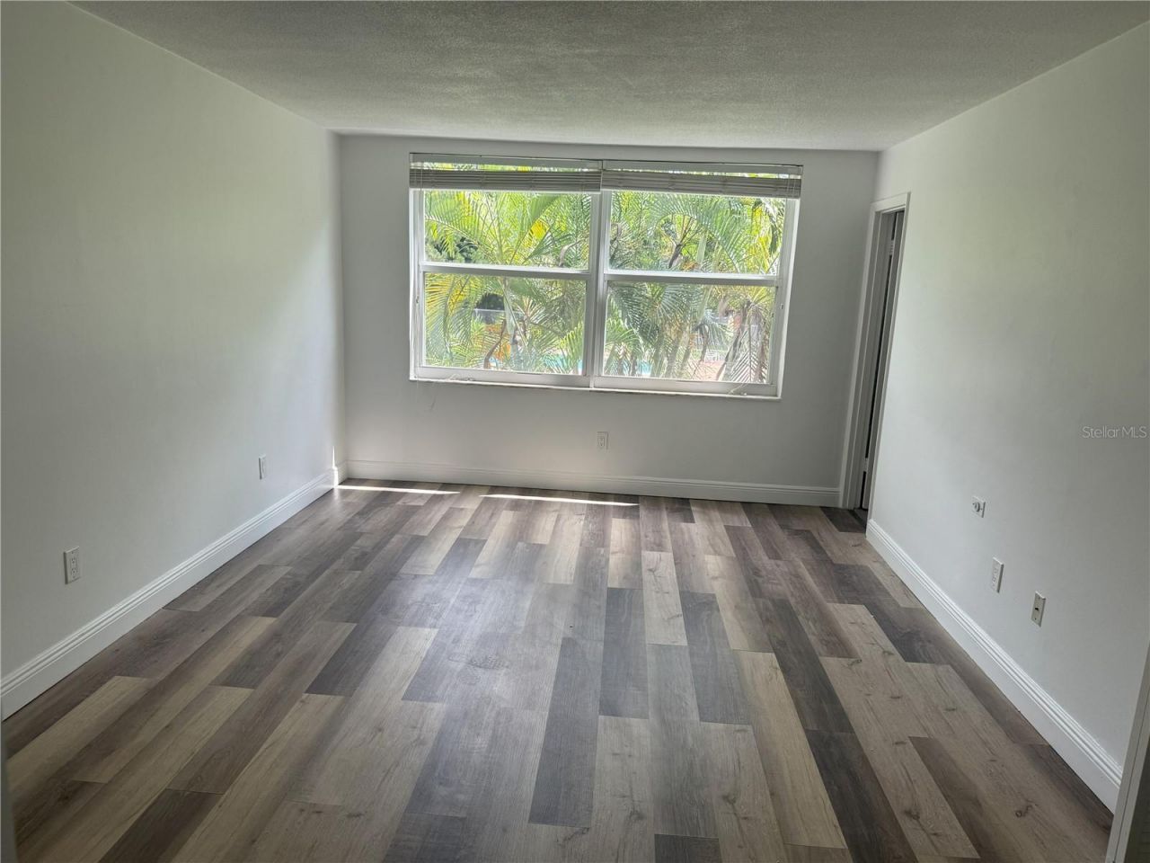 1601 NE 191st Street, Unit B205, Miami, FL 33179 Photo