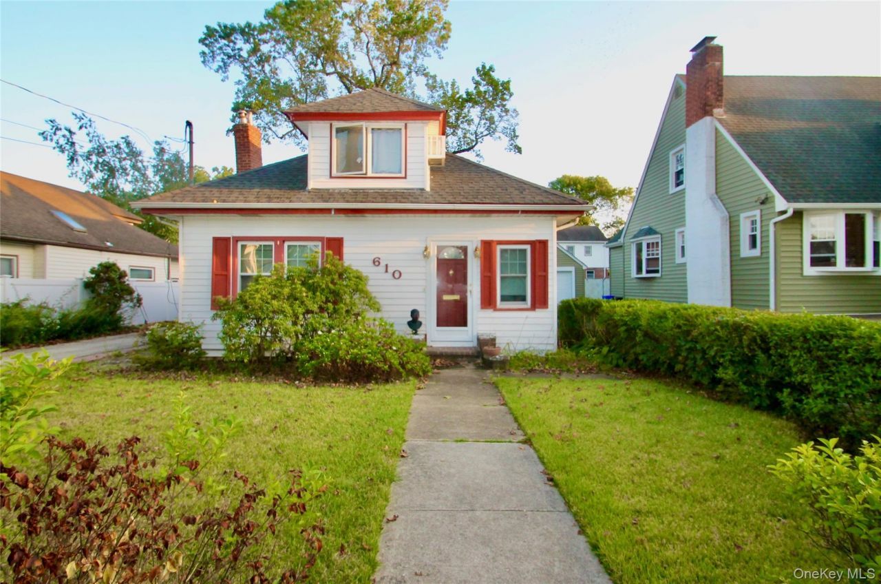 610 Emerson Avenue, Baldwin, NY 11510 Main Photo