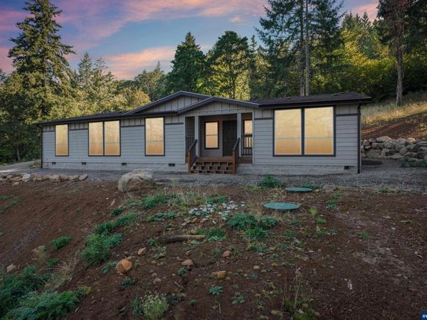 22100 SE Royal Anne Dr, Amity, OR 97101