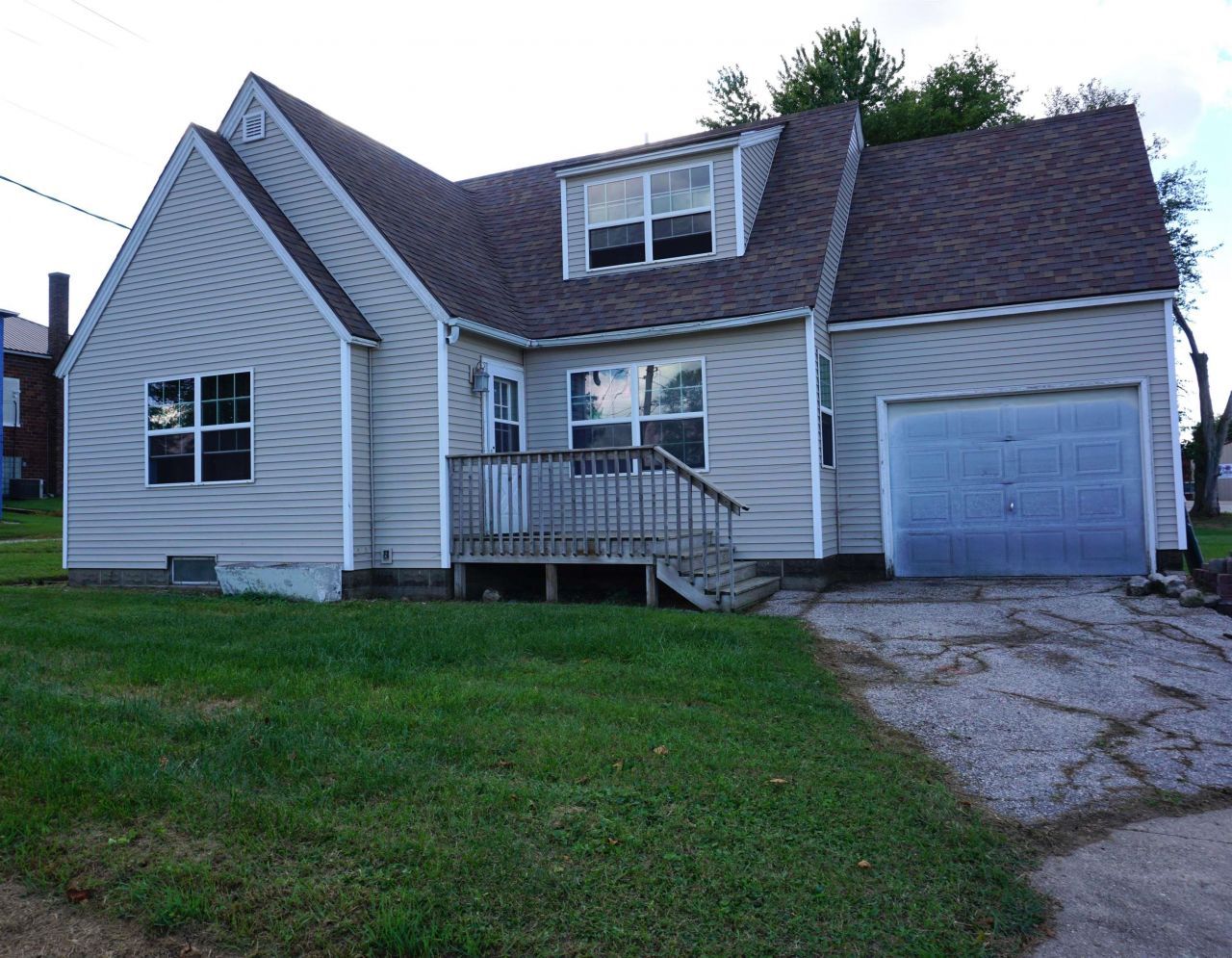 401 N Washington Street, Wellsburg, IA 50680 Main Photo