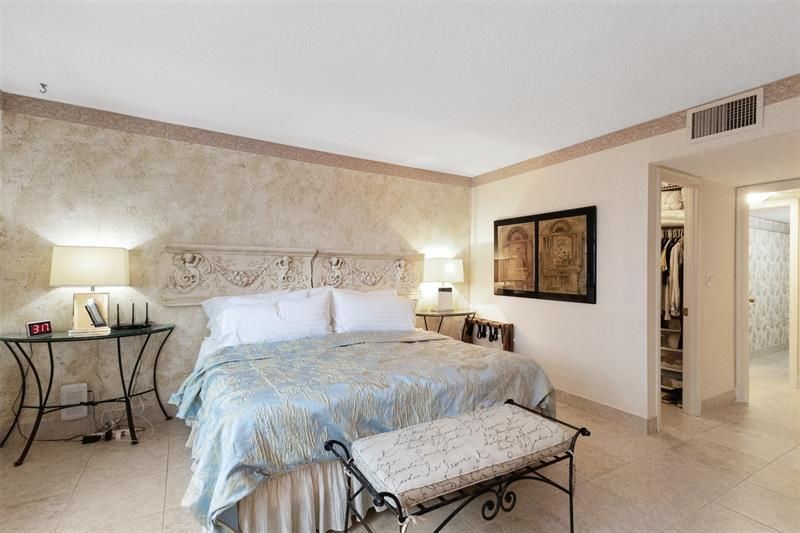 1147 Hillsboro Mile, Unit 307, Hillsboro Beach, FL 33062 Photo