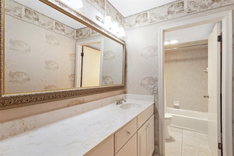 1147 Hillsboro Mile, Unit 307, Hillsboro Beach, FL 33062 Photo