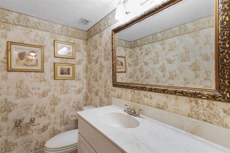 1147 Hillsboro Mile, Unit 307, Hillsboro Beach, FL 33062 Photo