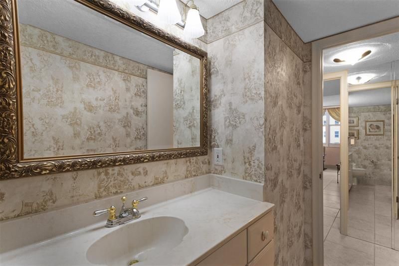 1147 Hillsboro Mile, Unit 307, Hillsboro Beach, FL 33062 Photo